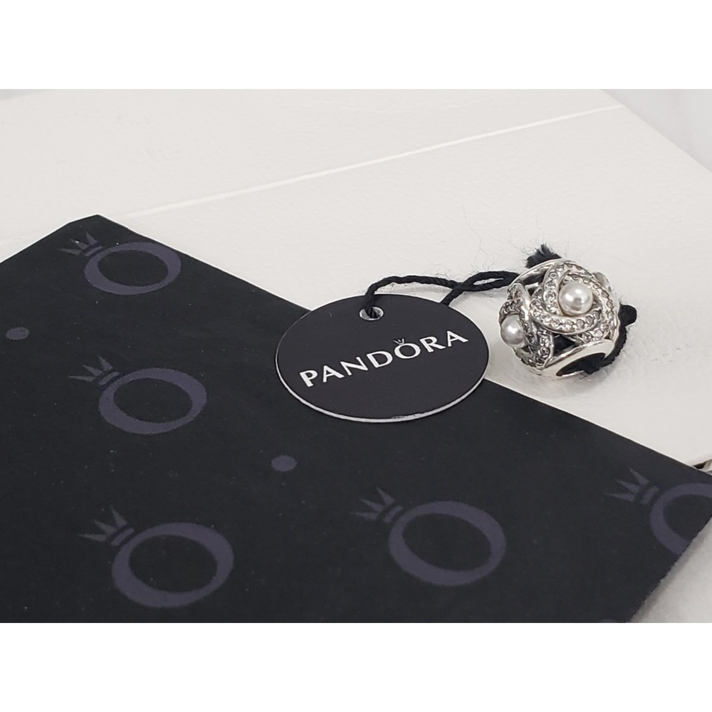 NEW Authentic Pandora Luminous Love Knot ( RETIRED) CHARM‎ pearl .925 silver